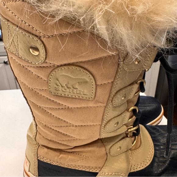 Sorel Tofino Womens Size 7 Waterproof Faux Fur Winter Snow Boot NL 2332-241 - Picture 3 of 15